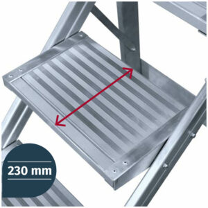Detalle de los escalones del taburete profesional plegable de la SERIE RACK 9